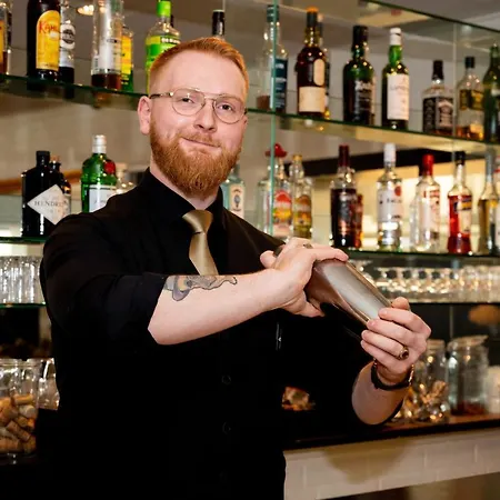 Svanen, Small Danish & Bw Signature Collection Hotel Billund