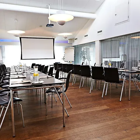 Svanen, Small Danish & Bw Signature Collection Hotel Billund