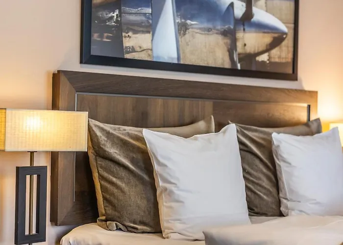 Svanen, & Bw Signature Collection Billund